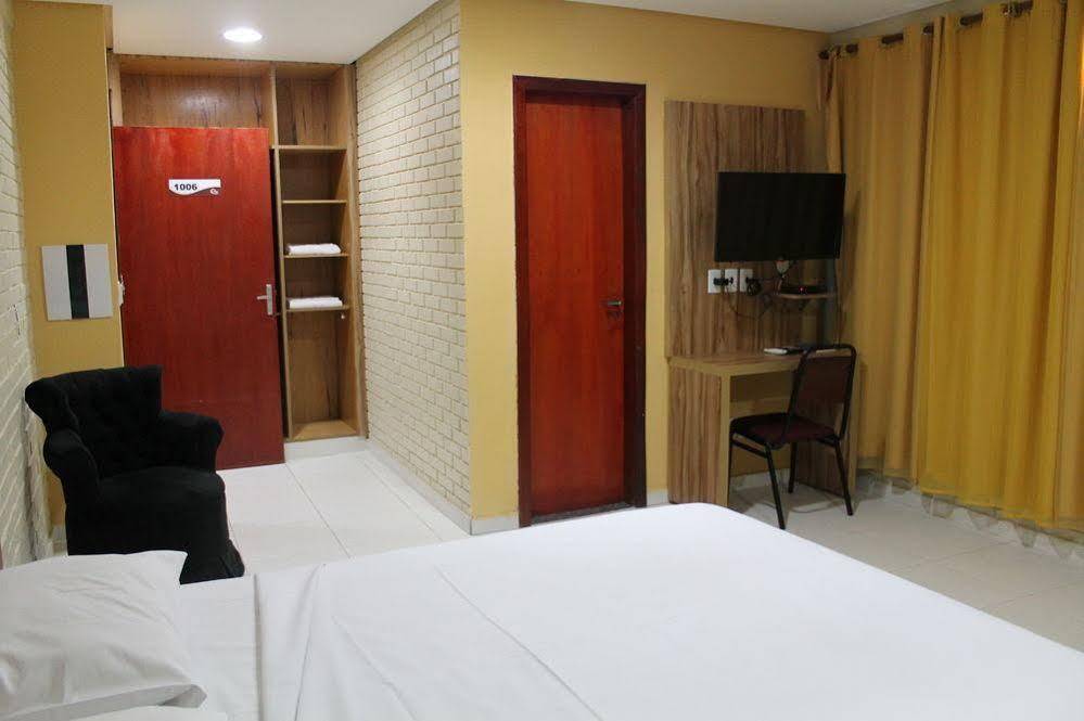Hotel Oyo Serras De Goyaz Bueno, 3*