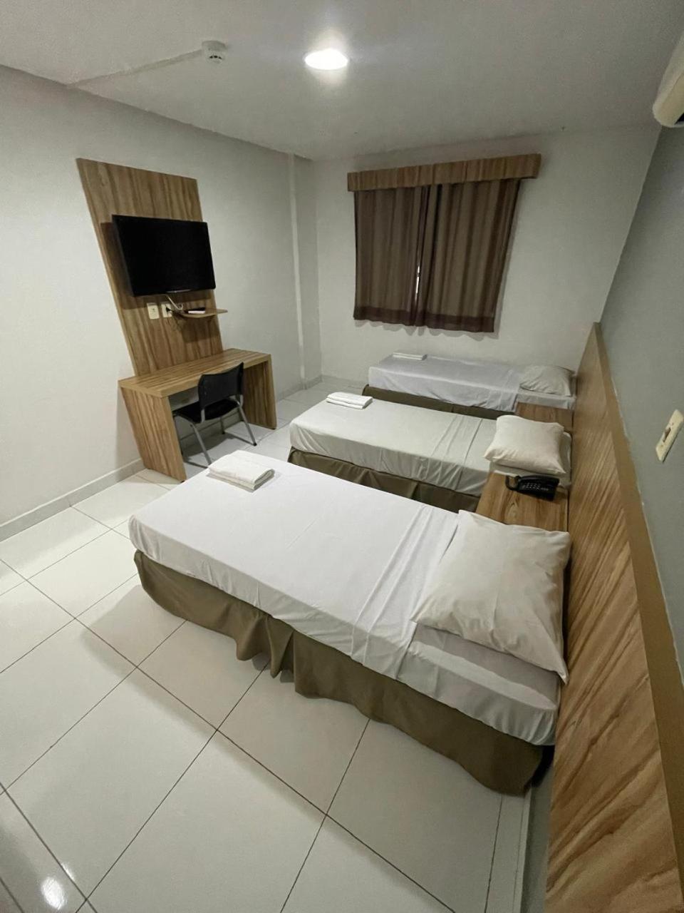 Oyo Serras De Goyaz Bueno, Hotel Goiânia