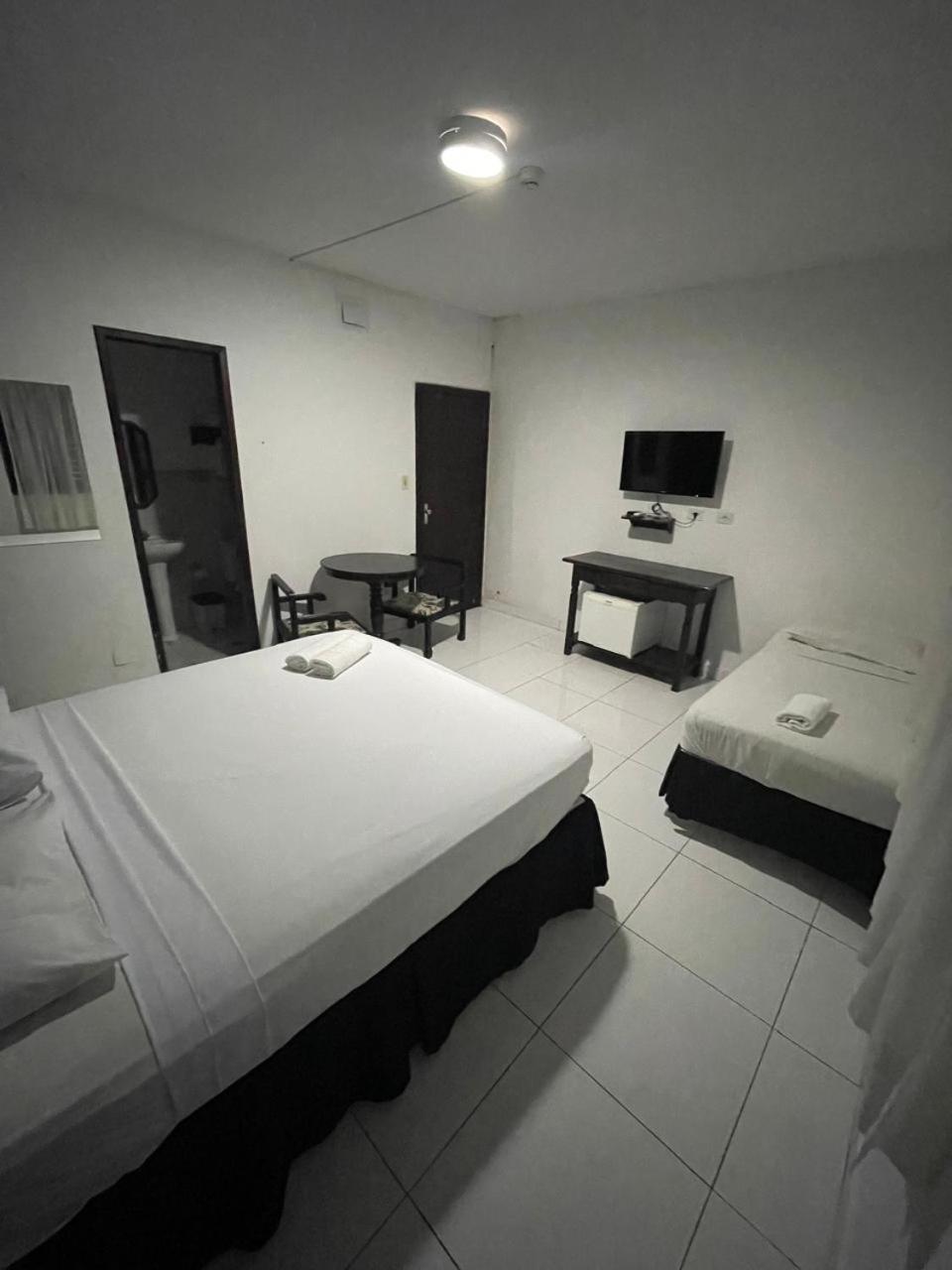 Oyo Serras De Goyaz Bueno, Hotel
