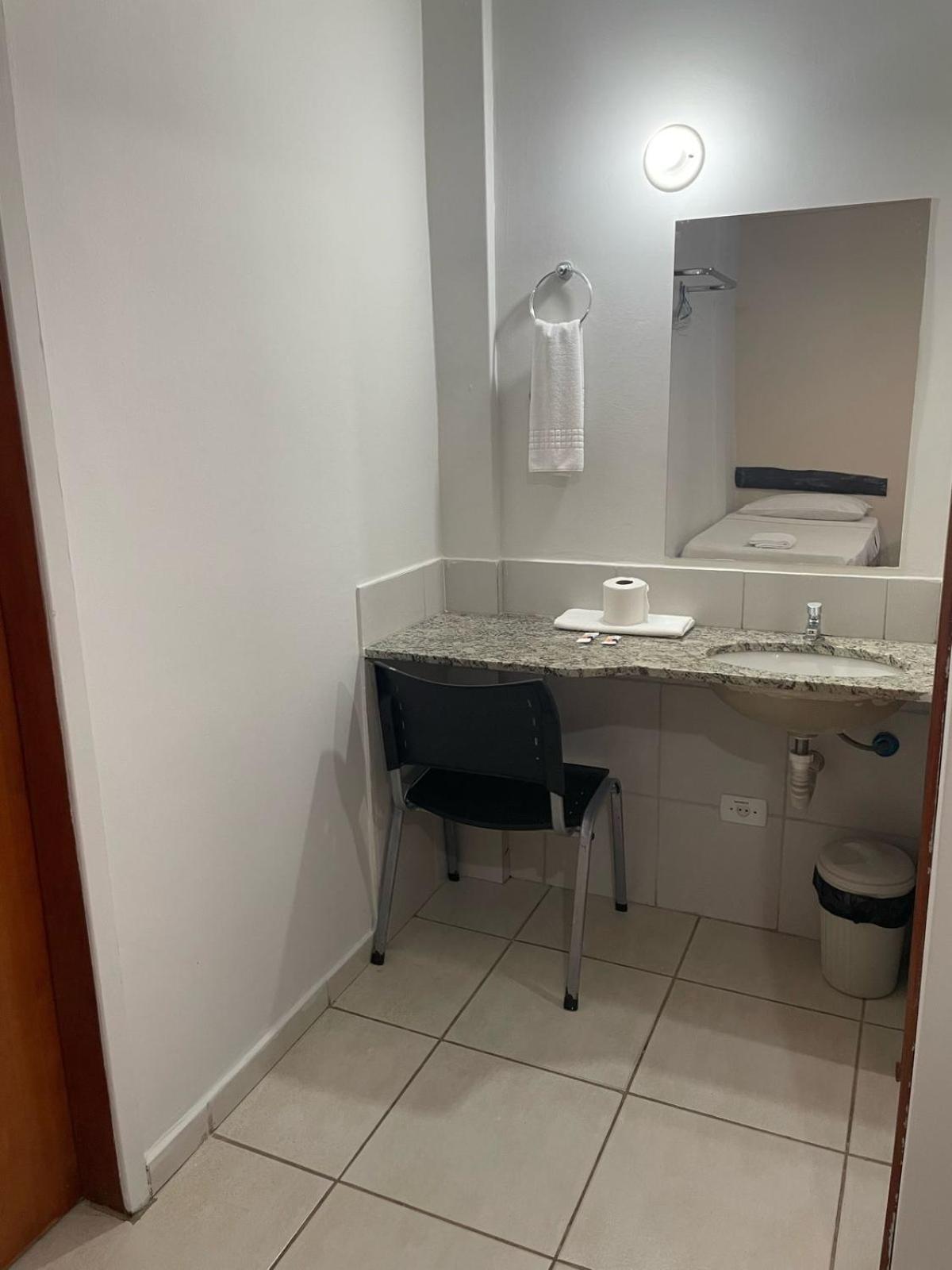 Oyo Serras De Goyaz Bueno, Hotel Goiânia
