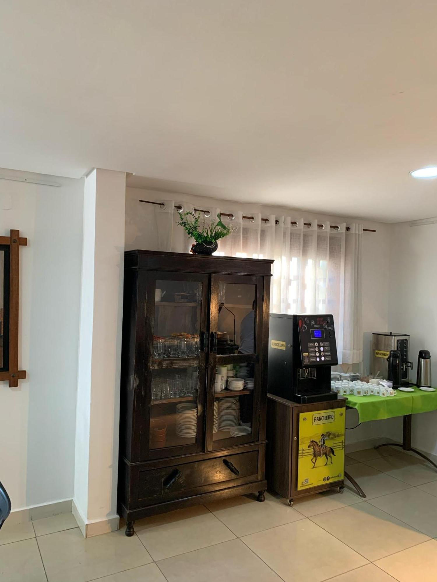 Hotel Cr Bueno - Antigo Serras De Goyaz Goiania